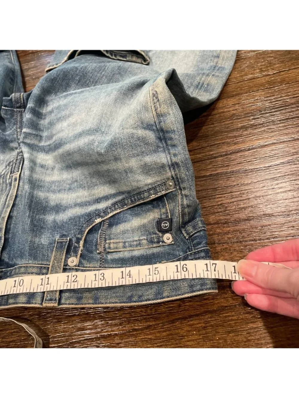 AG Matchbox Slim Straight Jean 32x34 Light Wash Dirty Distressed Grunge Sample
